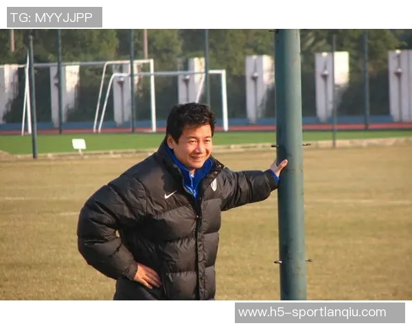 朱骏豪掷400万奖励上海橘橙冲乙成功激励更多投资者关注足球发展 朱骏豪掷400万奖励上海橘橙冲乙成功激励更多投资者关注足球发展